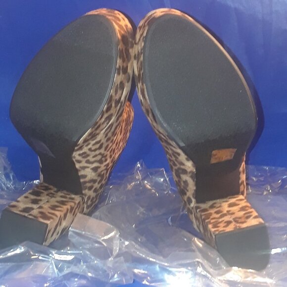 LEOPARDS R US / Ankle Booties ( BRAND NEW !!!!!!! ) - Picture 6 of 6